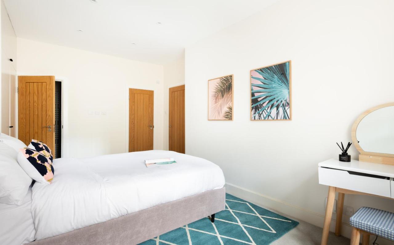 Апартаменти The Chelsea Arms - Bright 3Bdr With Garden & Private Parking Лондон Екстер'єр фото