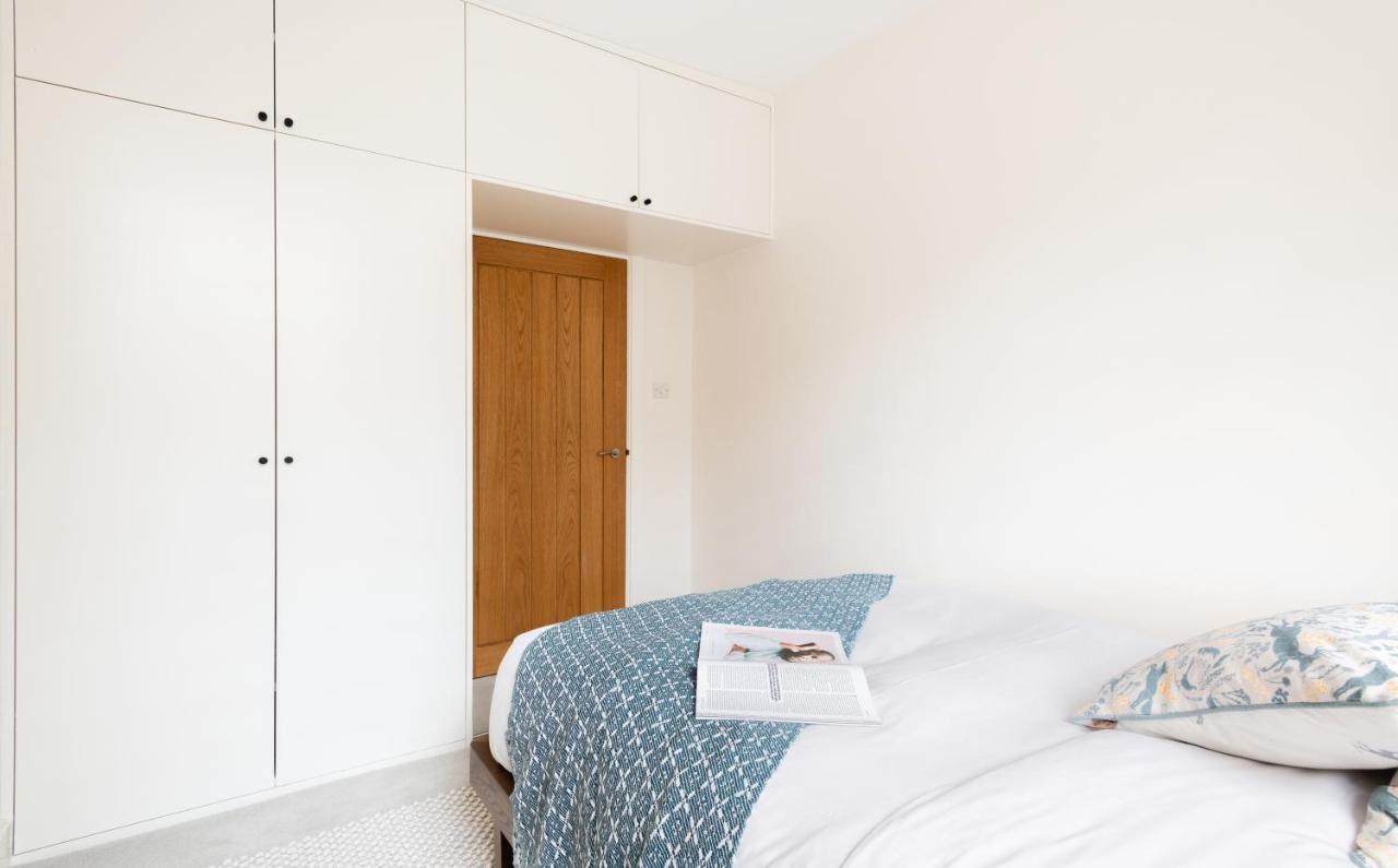 Апартаменти The Chelsea Arms - Bright 3Bdr With Garden & Private Parking Лондон Екстер'єр фото